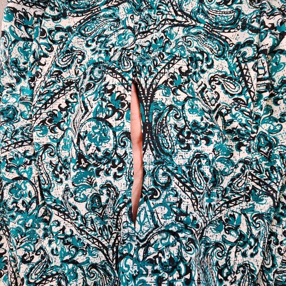 Catherines Top Women's 3X Multicolor Paisley Peek A Boo Shoulder Half Sleeve - Picture 4 of 9
